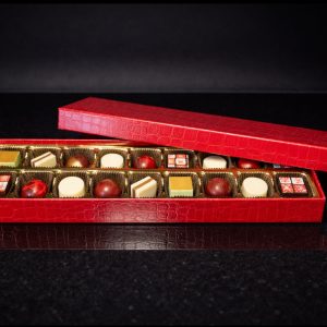 Boîte de 18 Chocolats Artisanaux – Collection Prestige